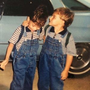 Meet your Posher, Dakota